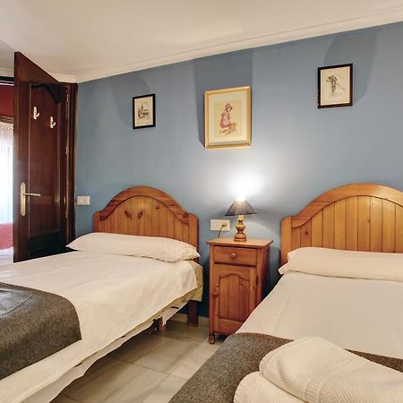 Holiday House Abul Beka Ronda Habitación foto