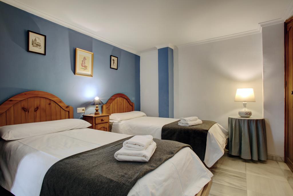 Holiday House Abul Beka Ronda Habitación foto