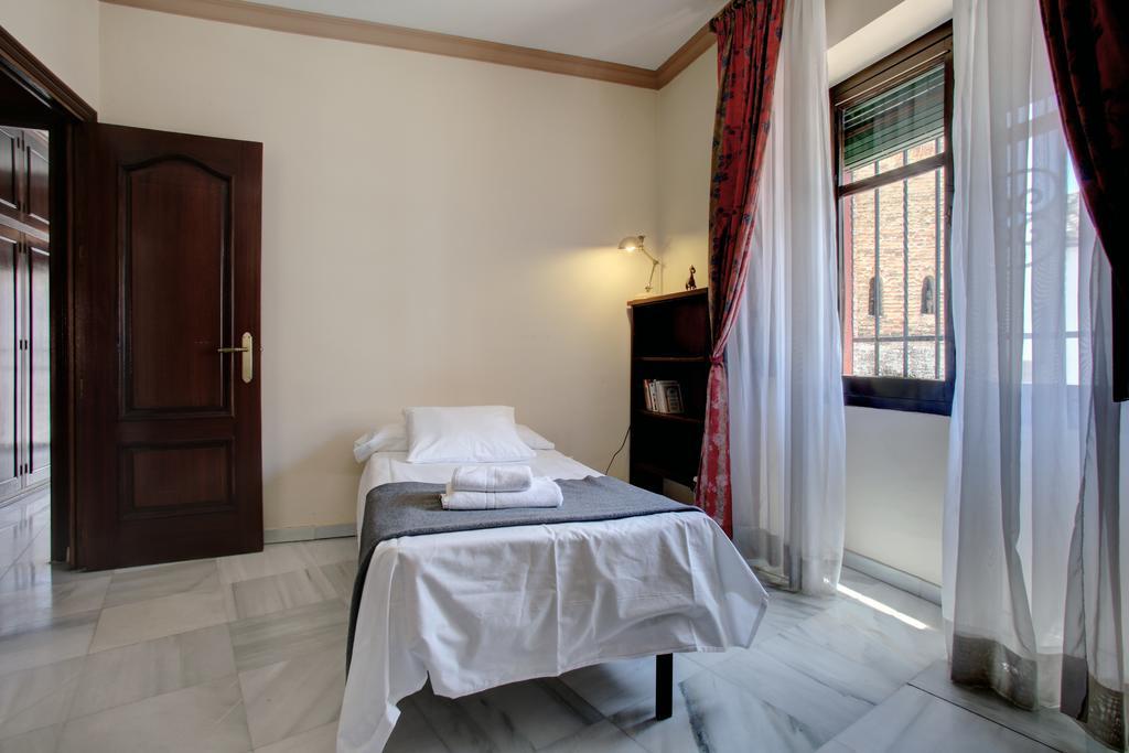 Holiday House Abul Beka Ronda Habitación foto